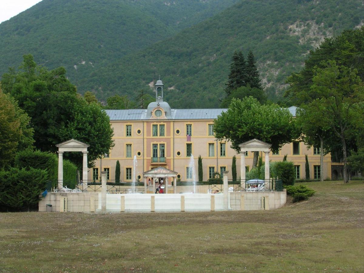 Appartement Chateau Des Gipieres モンブリュン・レ・バン エクステリア 写真