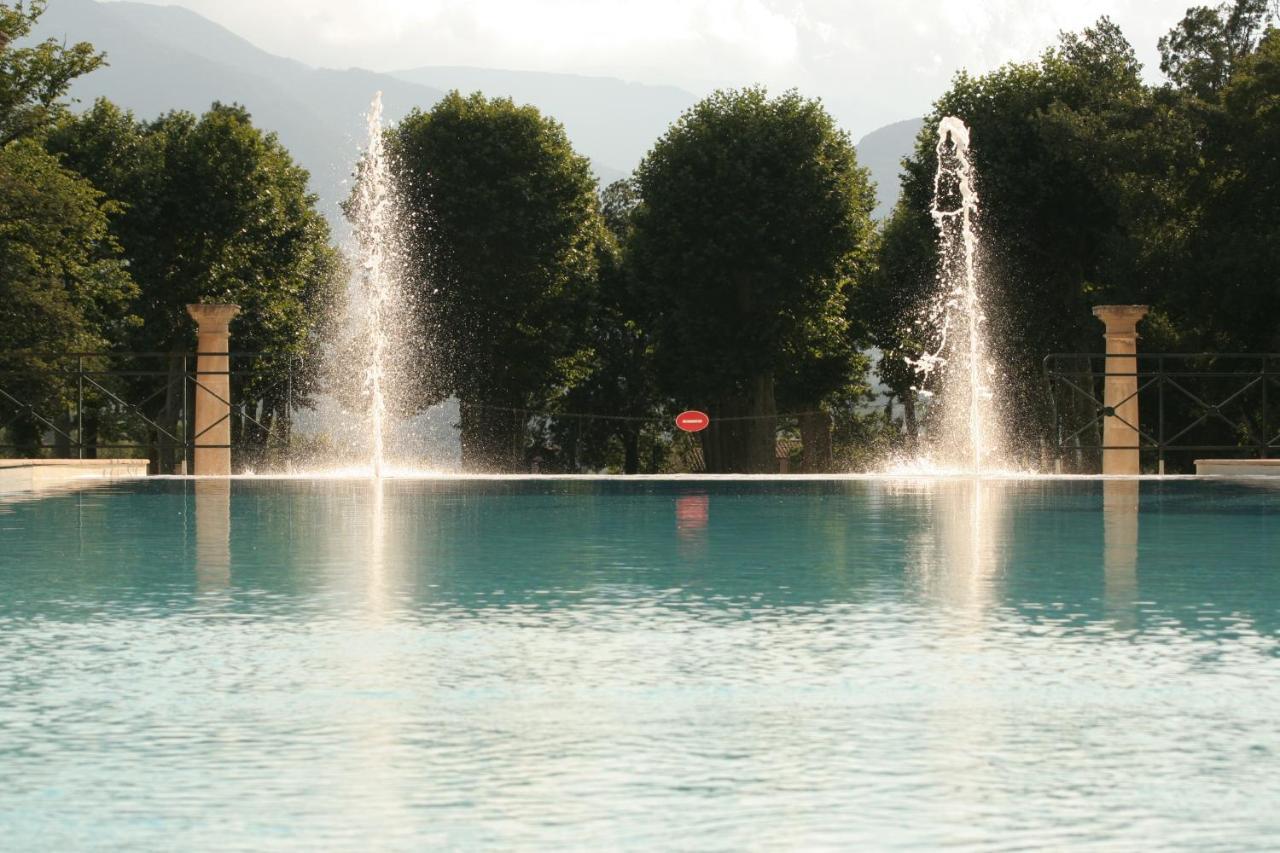Appartement Chateau Des Gipieres モンブリュン・レ・バン エクステリア 写真